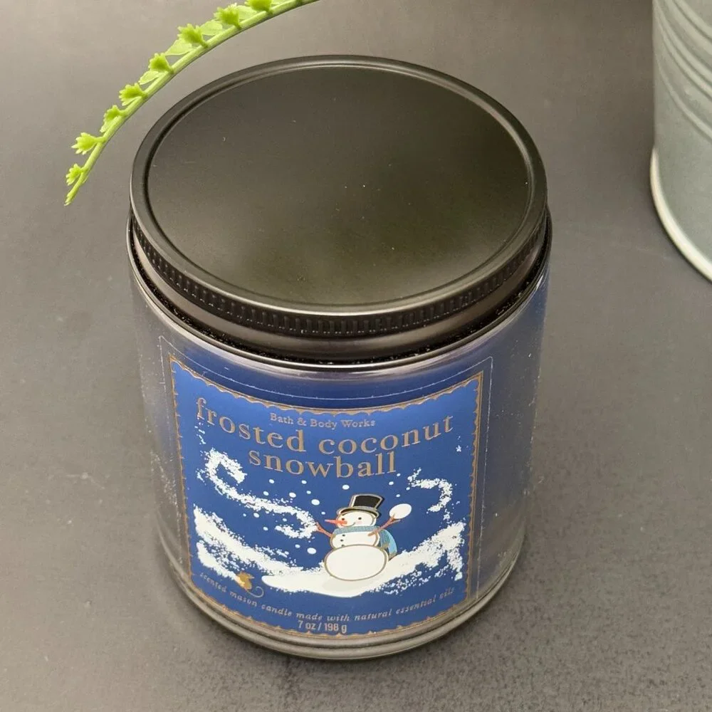 BBW Frosted Coconut Snowball Bath & Body Works Mason Jar Single Wick Candle